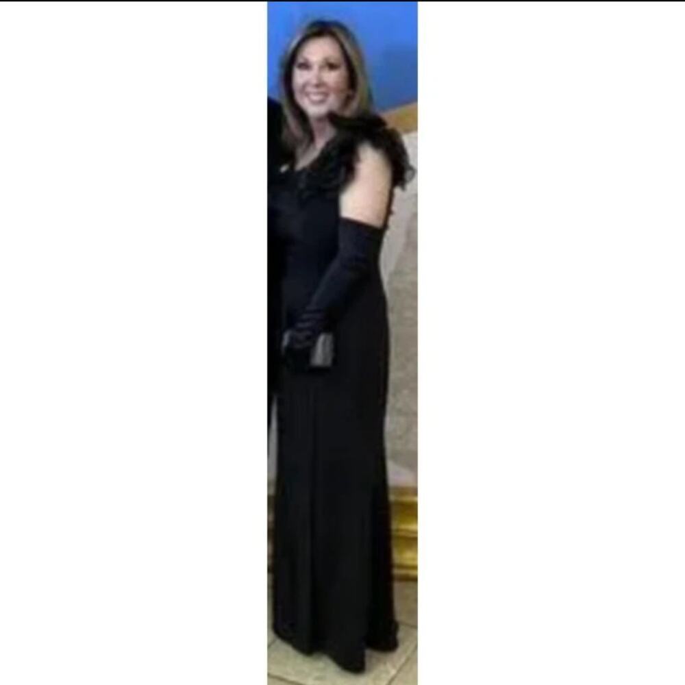 Mac Duggal One Shoulder 80s Retro Glam Ruffle Trim High Slit Black Gown 6 NWT - Picture 6 of 9